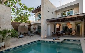 Casa Del Arbol